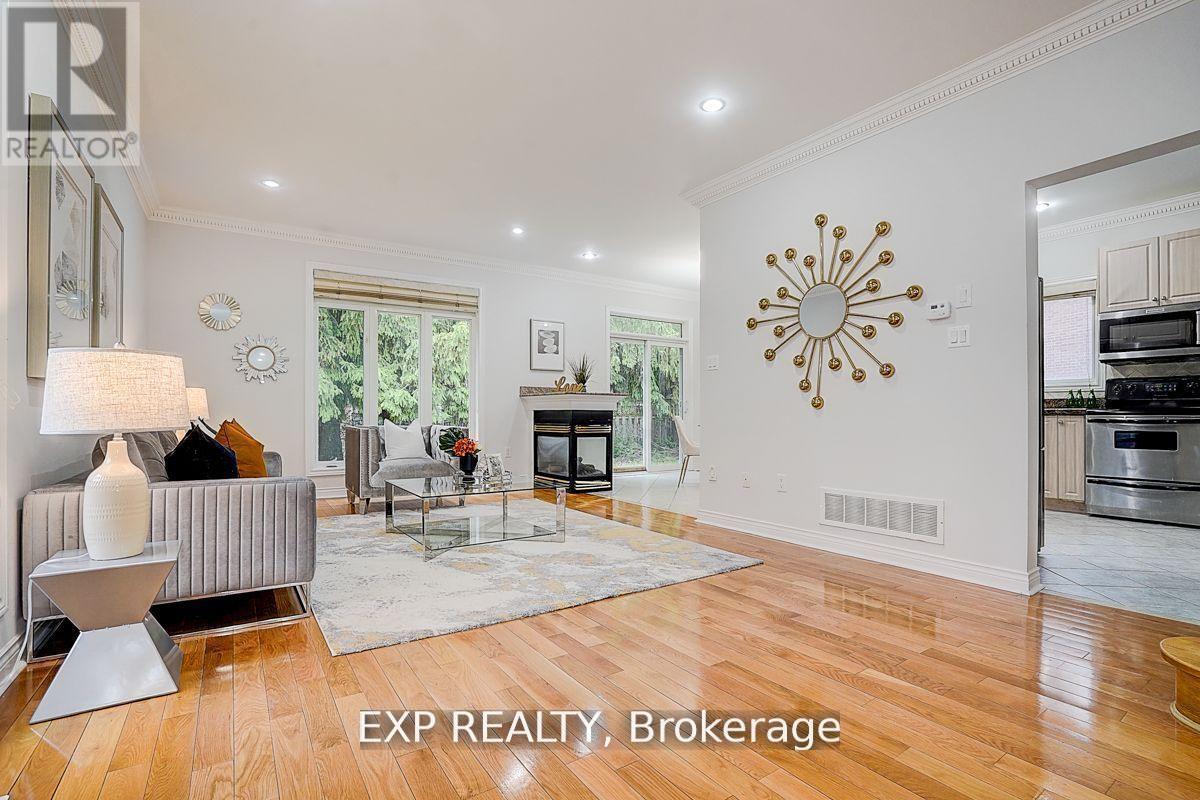 12 Tormina Court, Markham, ON - Indoor Photo Showing Living Room With Fireplace