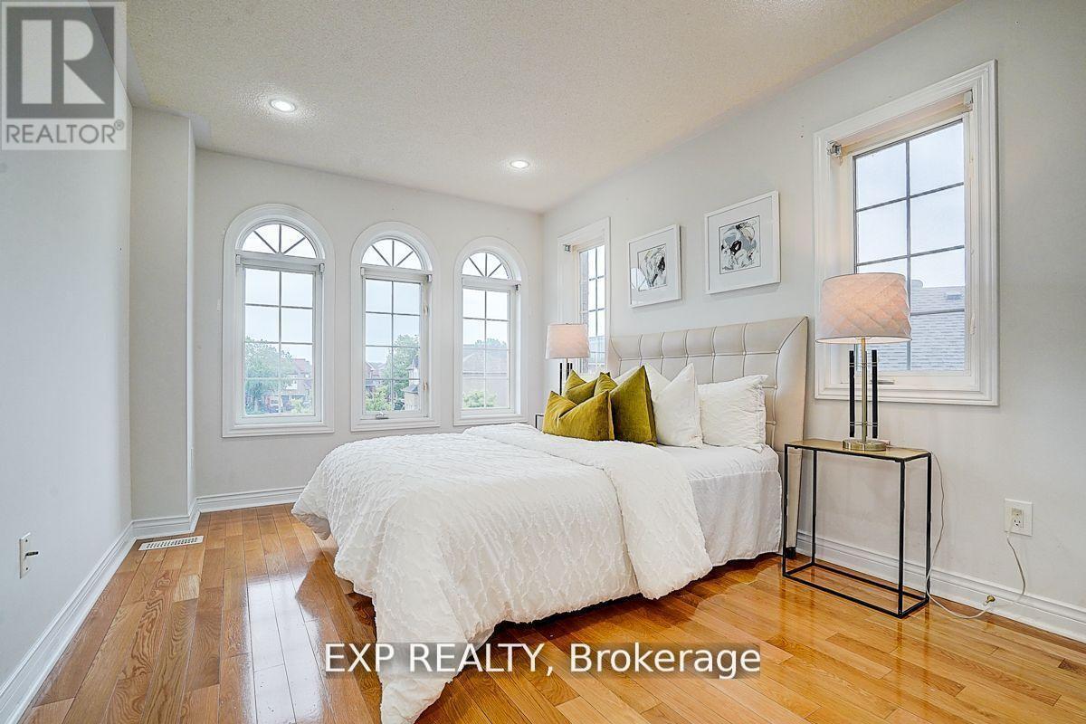 12 Tormina Court, Markham, ON - Indoor Photo Showing Bedroom