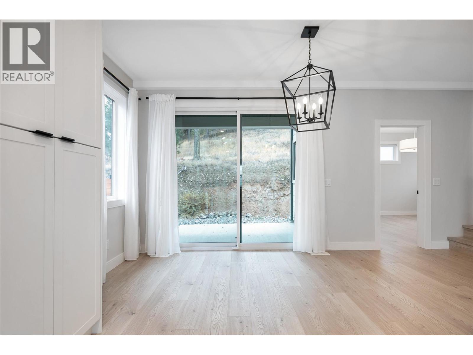 1839 Grey Owl Court, Kelowna, BC - Indoor Photo Showing Other Room