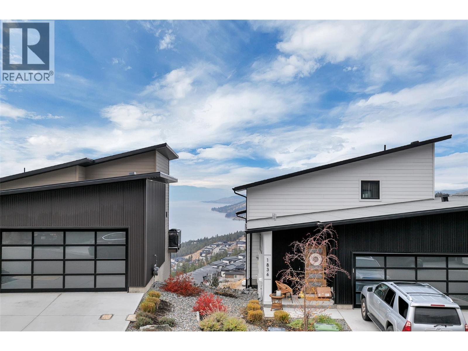 View of lake - 1839 Grey Owl Court, Kelowna, BC - Outdoor