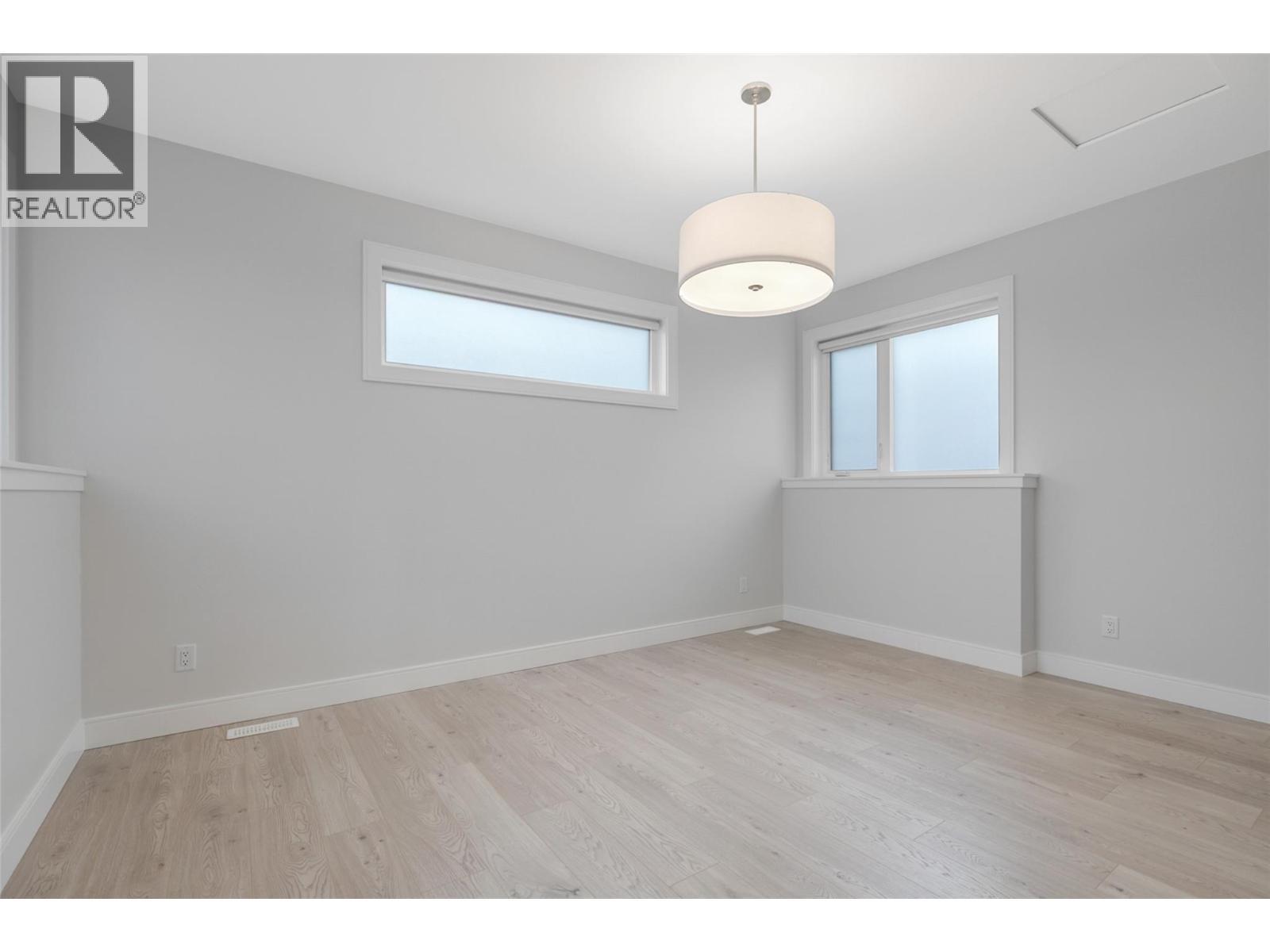 Master Bedroom - 1839 Grey Owl Court, Kelowna, BC - Indoor Photo Showing Other Room