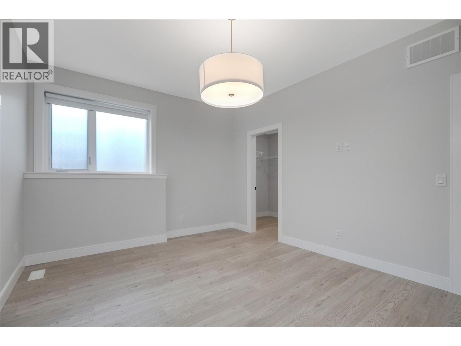 1839 Grey Owl Court, Kelowna, BC - Indoor Photo Showing Other Room