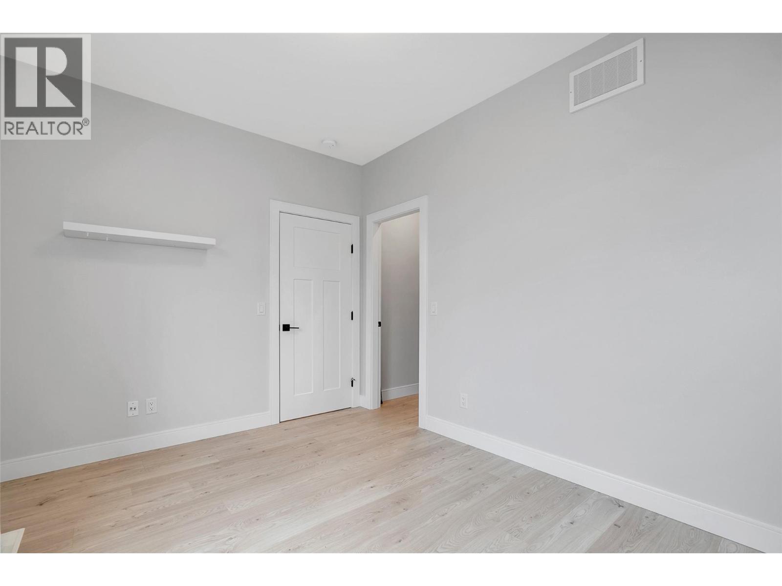 1839 Grey Owl Court, Kelowna, BC - Indoor Photo Showing Other Room