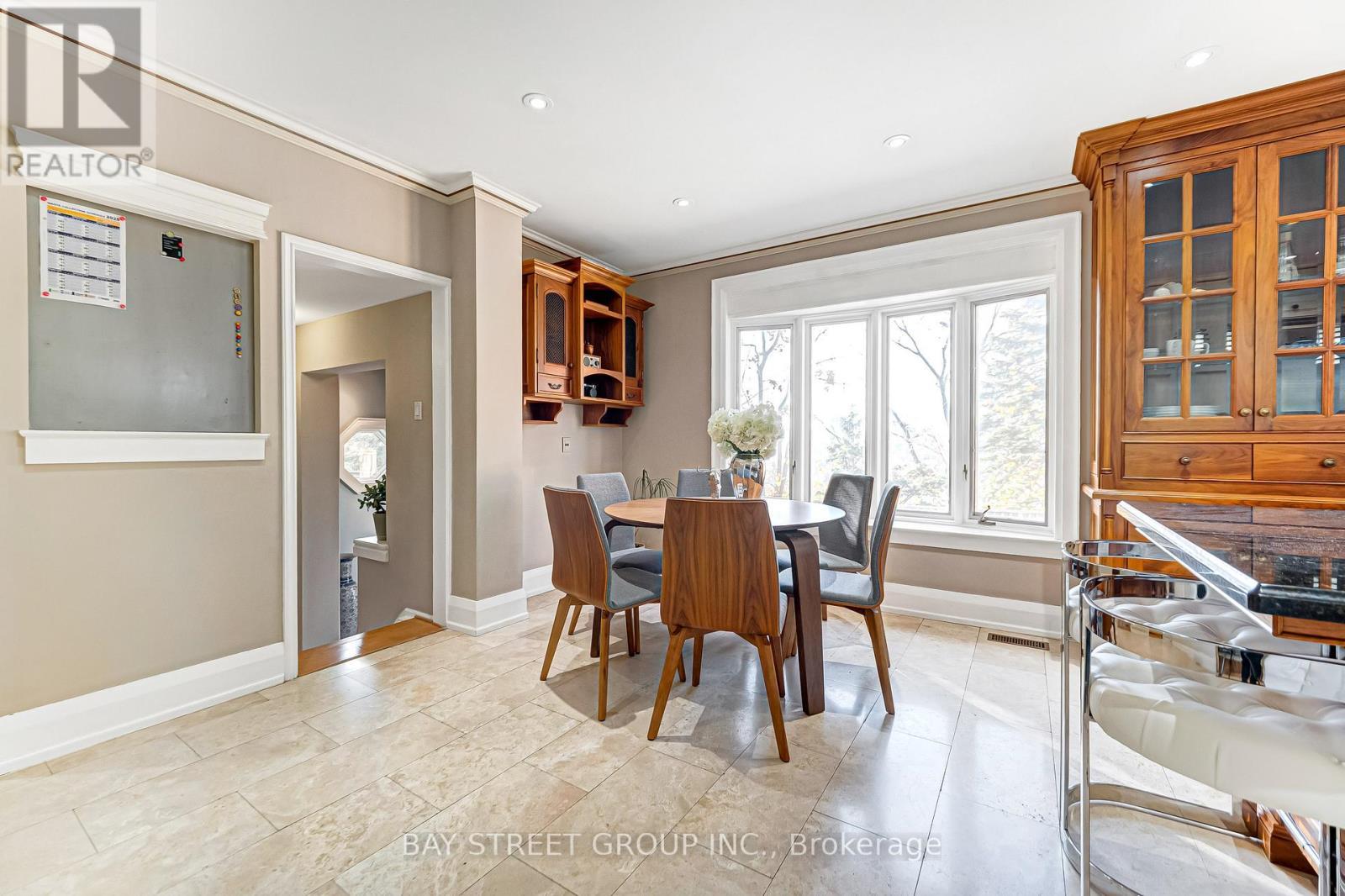 136 Humbercrest Boulevard, Toronto, ON - Indoor Photo Showing Dining Room
