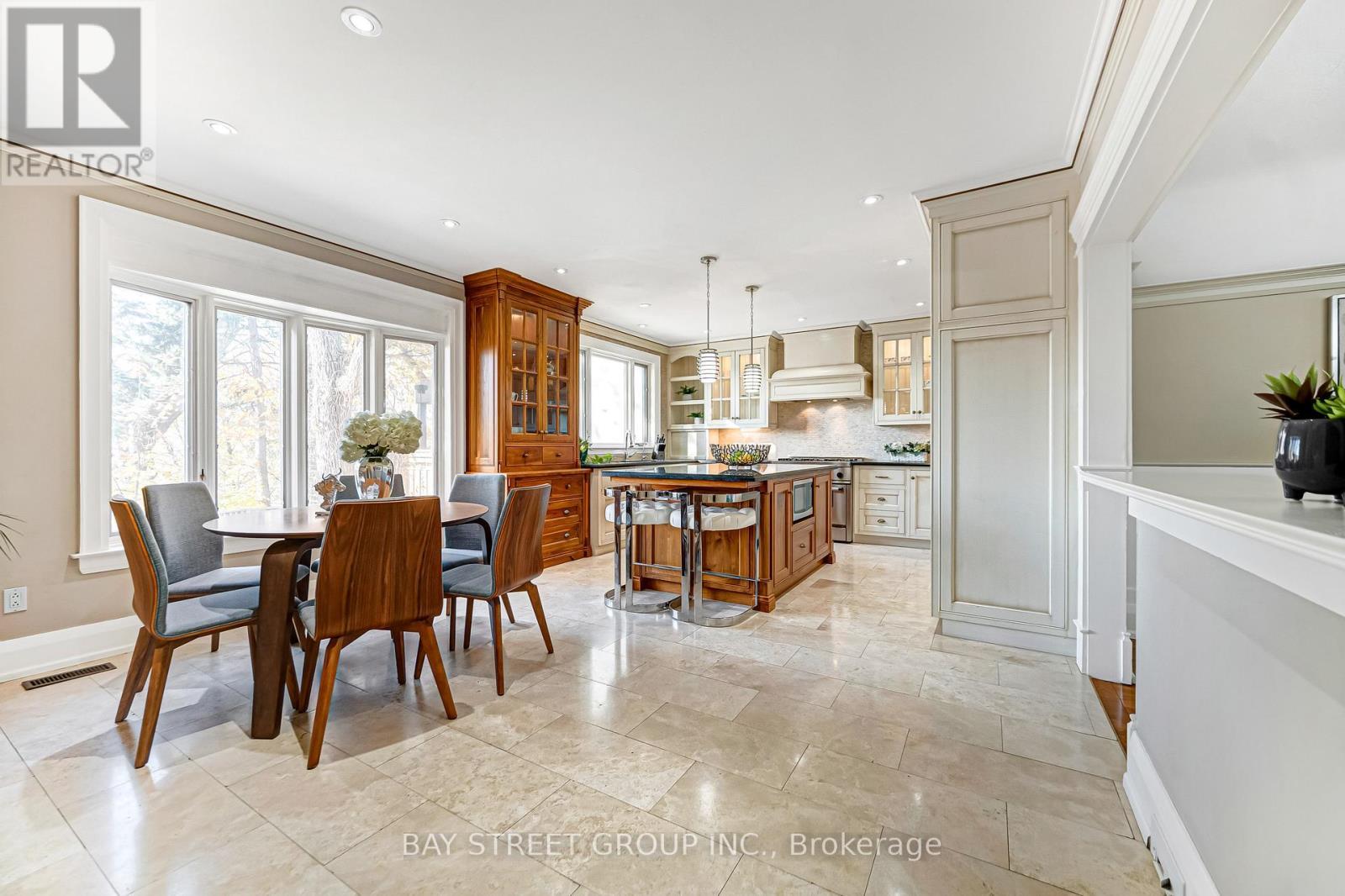 136 Humbercrest Boulevard, Toronto, ON - Indoor