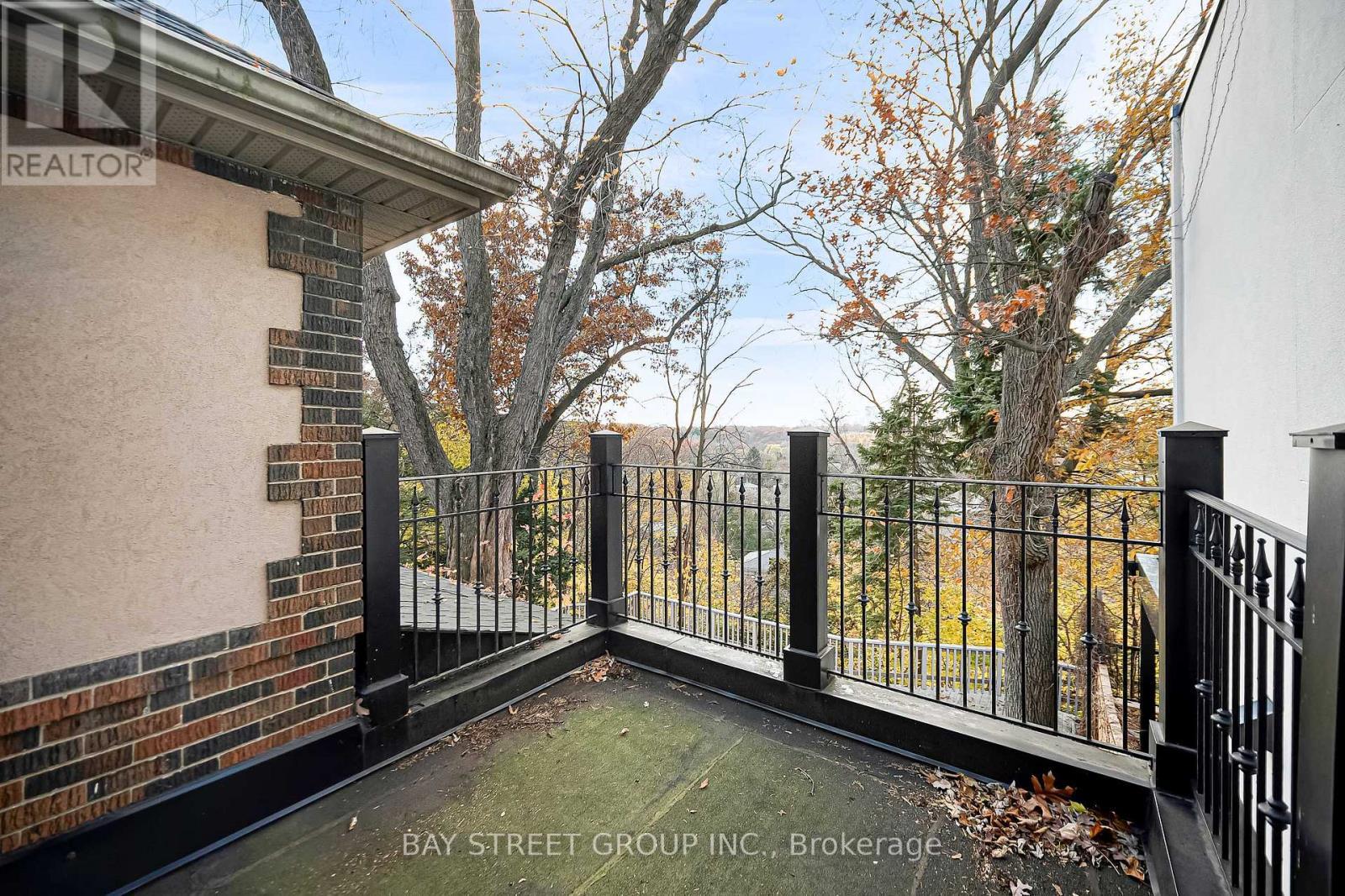 136 Humbercrest Boulevard, Toronto, ON - Outdoor