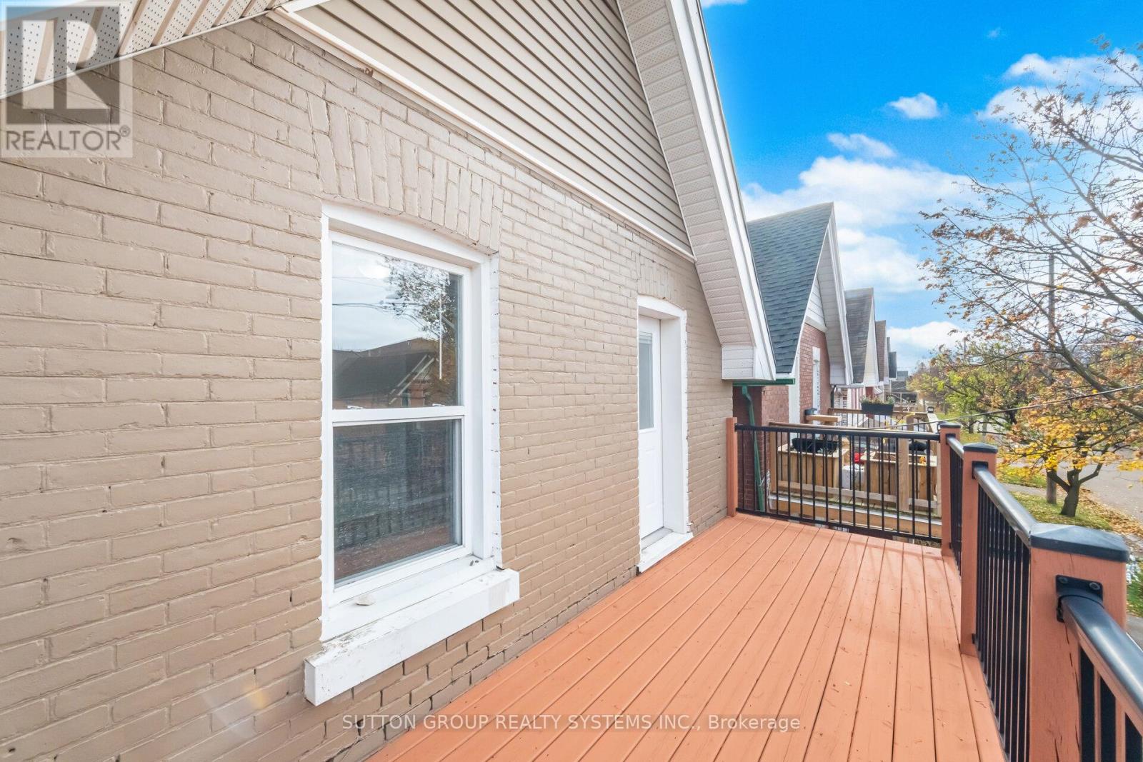 299 Park Avenue, Brantford, ON - Outdoor With Deck Patio Veranda With Exterior