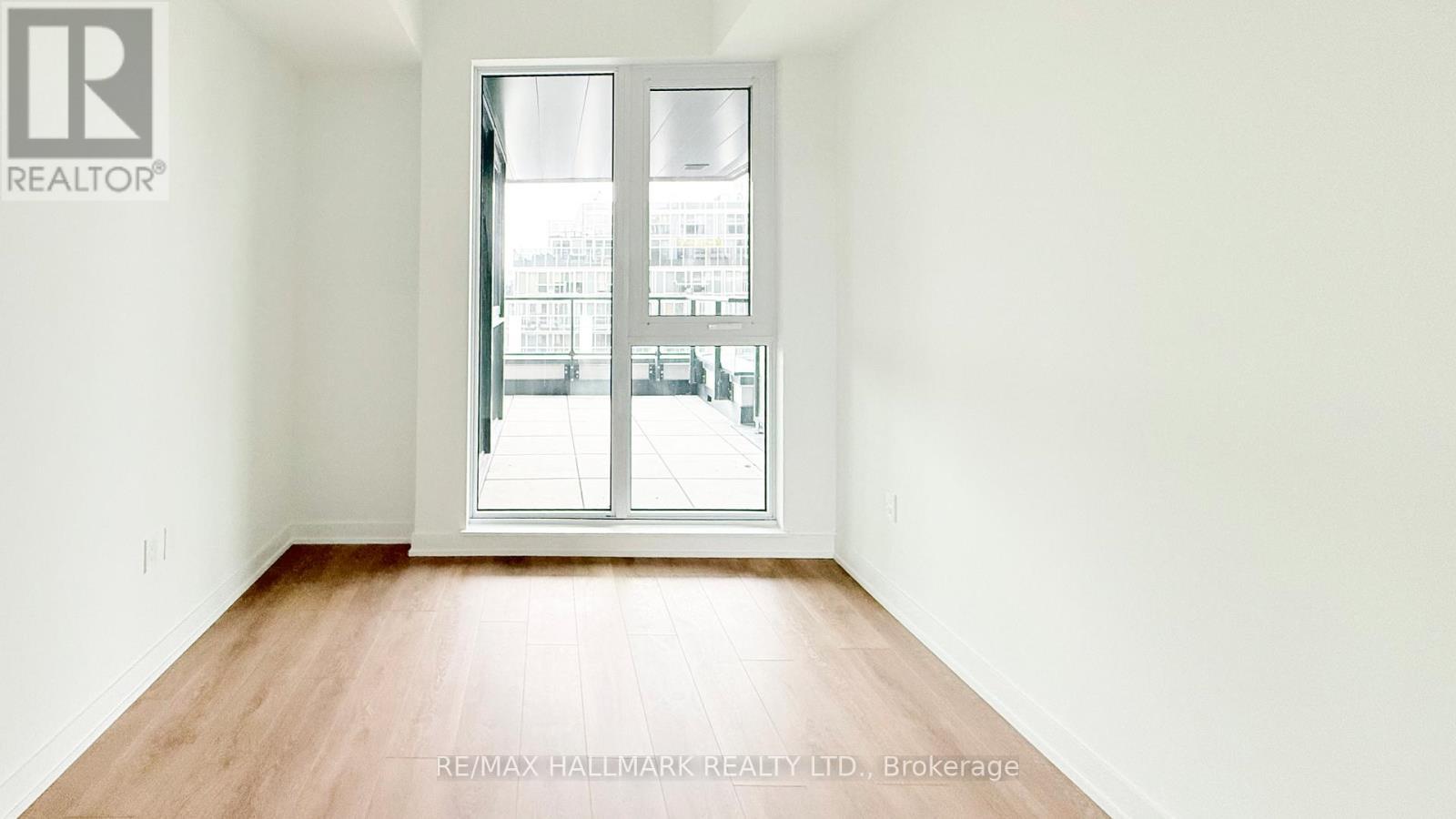 617 - 1037 The Queensway, Toronto, ON - Indoor Photo Showing Other Room