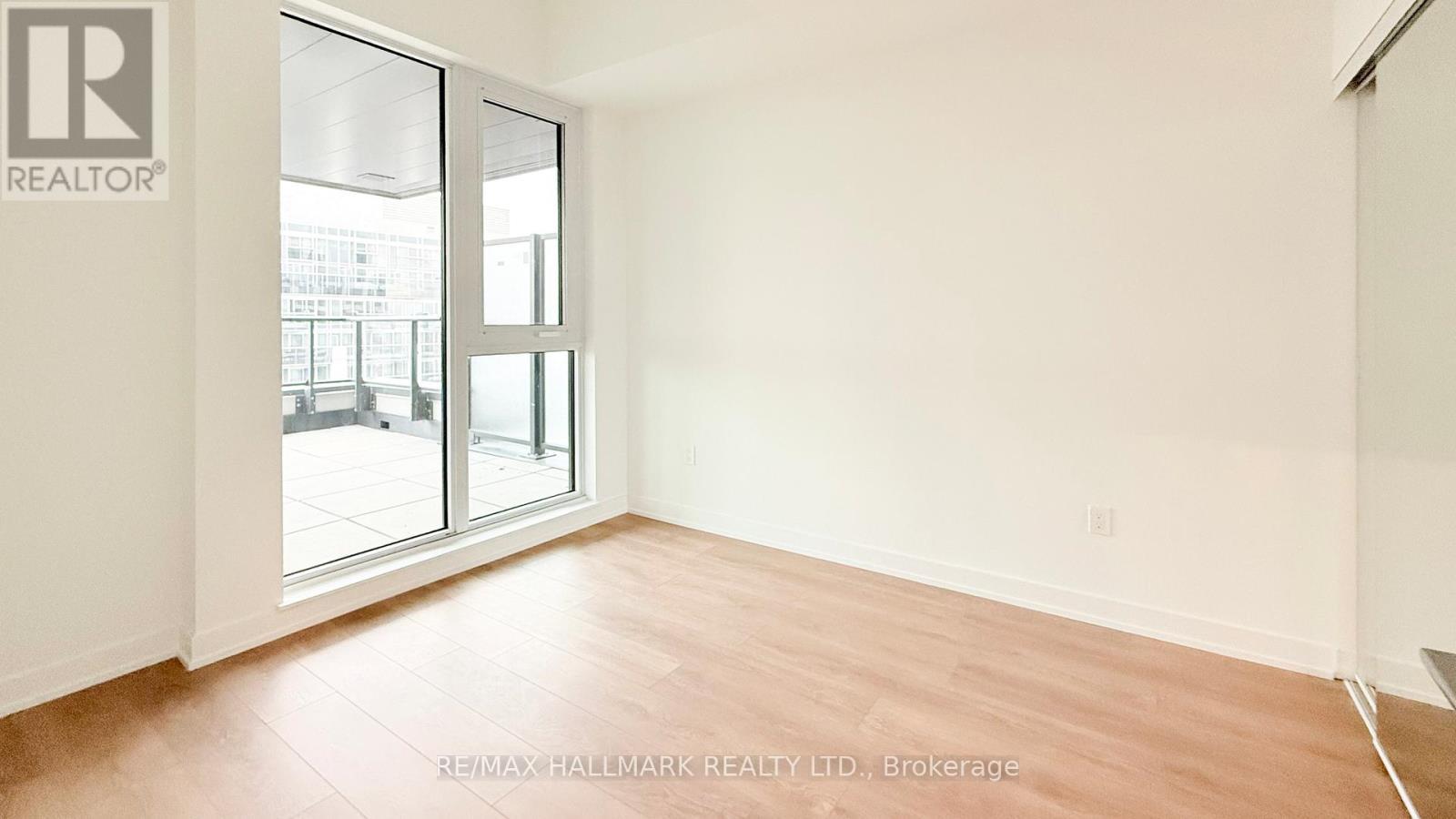 617 - 1037 The Queensway, Toronto, ON - Indoor Photo Showing Other Room