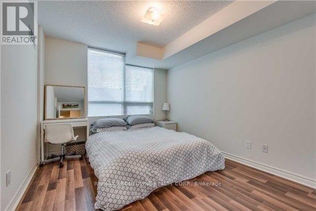 606 - 25 Lower Simcoe Street, Toronto, ON - Indoor Photo Showing Bedroom