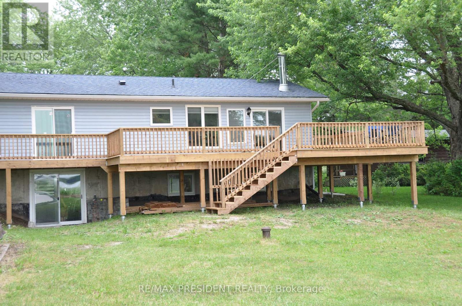 17 Cedar Bay Road, Kawartha Lakes, ON - Outdoor With Deck Patio Veranda