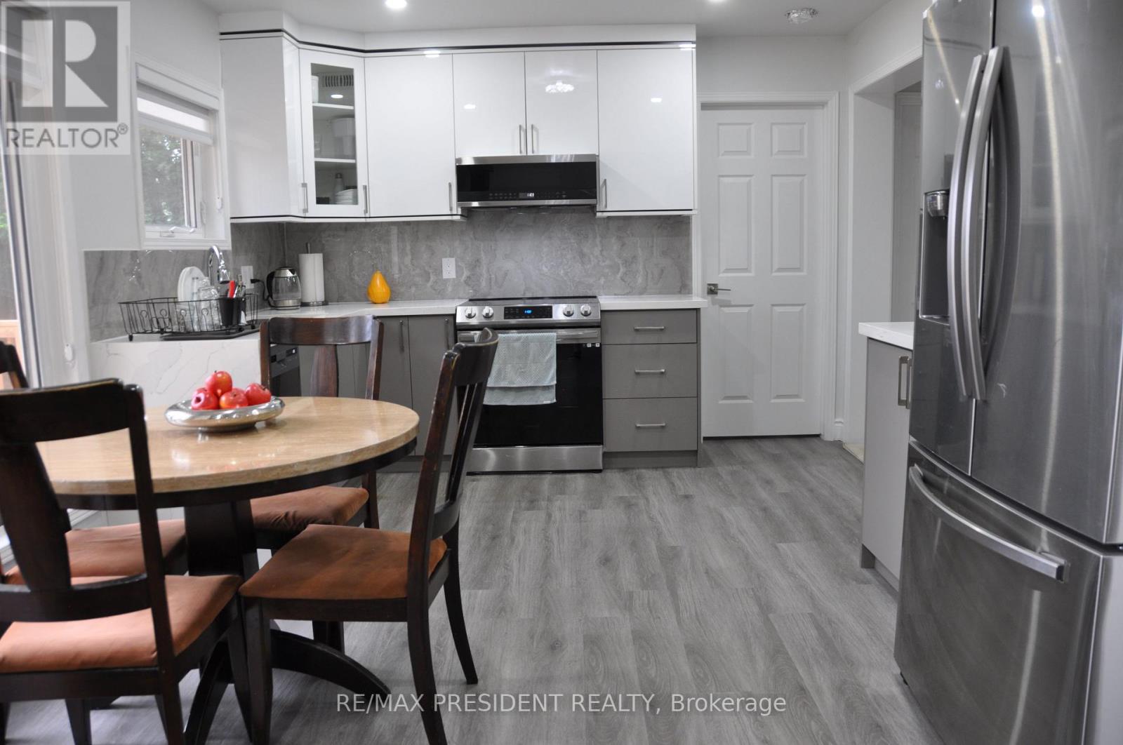 17 Cedar Bay Road, Kawartha Lakes, ON - Indoor Photo Showing Other Room