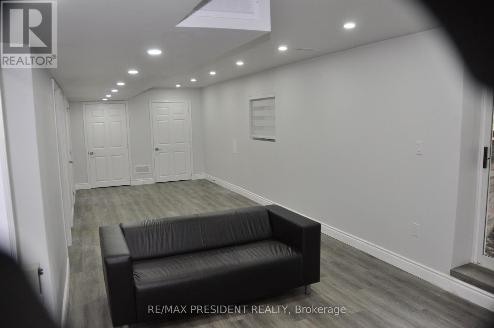 17 Cedar Bay Road, Kawartha Lakes, ON - Indoor