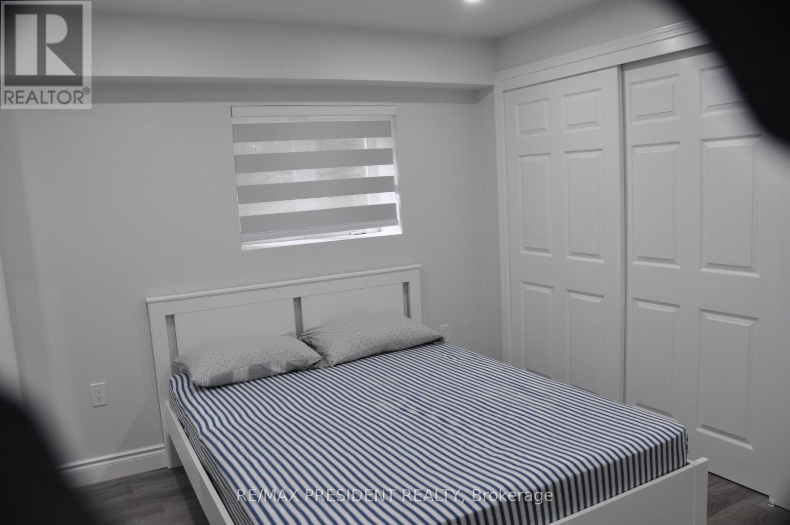 17 Cedar Bay Road, Kawartha Lakes, ON - Indoor Photo Showing Bedroom