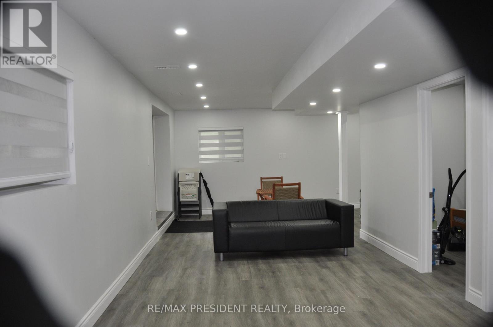 17 Cedar Bay Road, Kawartha Lakes, ON - Indoor