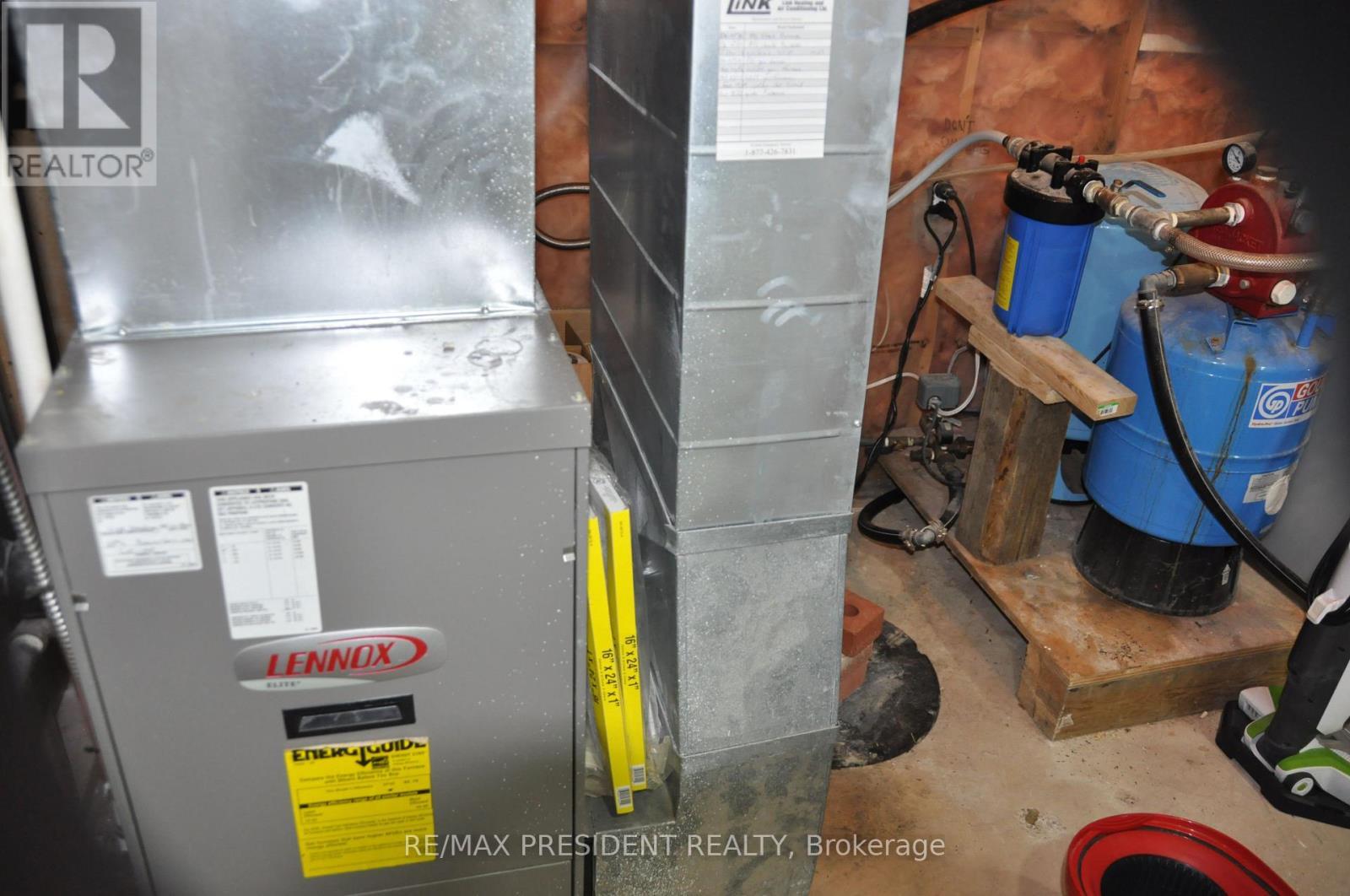 17 Cedar Bay Road, Kawartha Lakes, ON - Indoor Photo Showing Basement