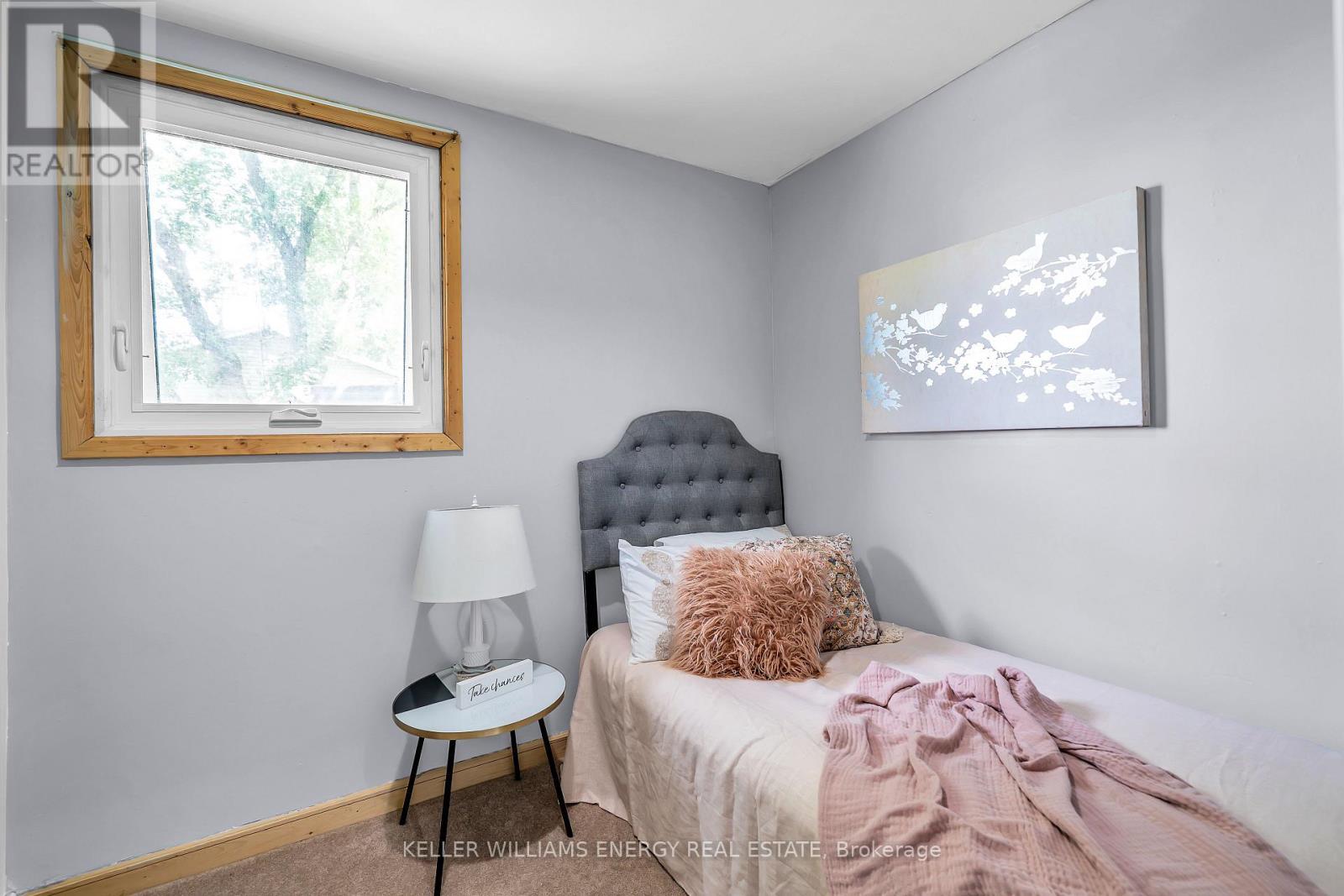 247 Williams Point Road, Scugog, ON - Indoor Photo Showing Bedroom