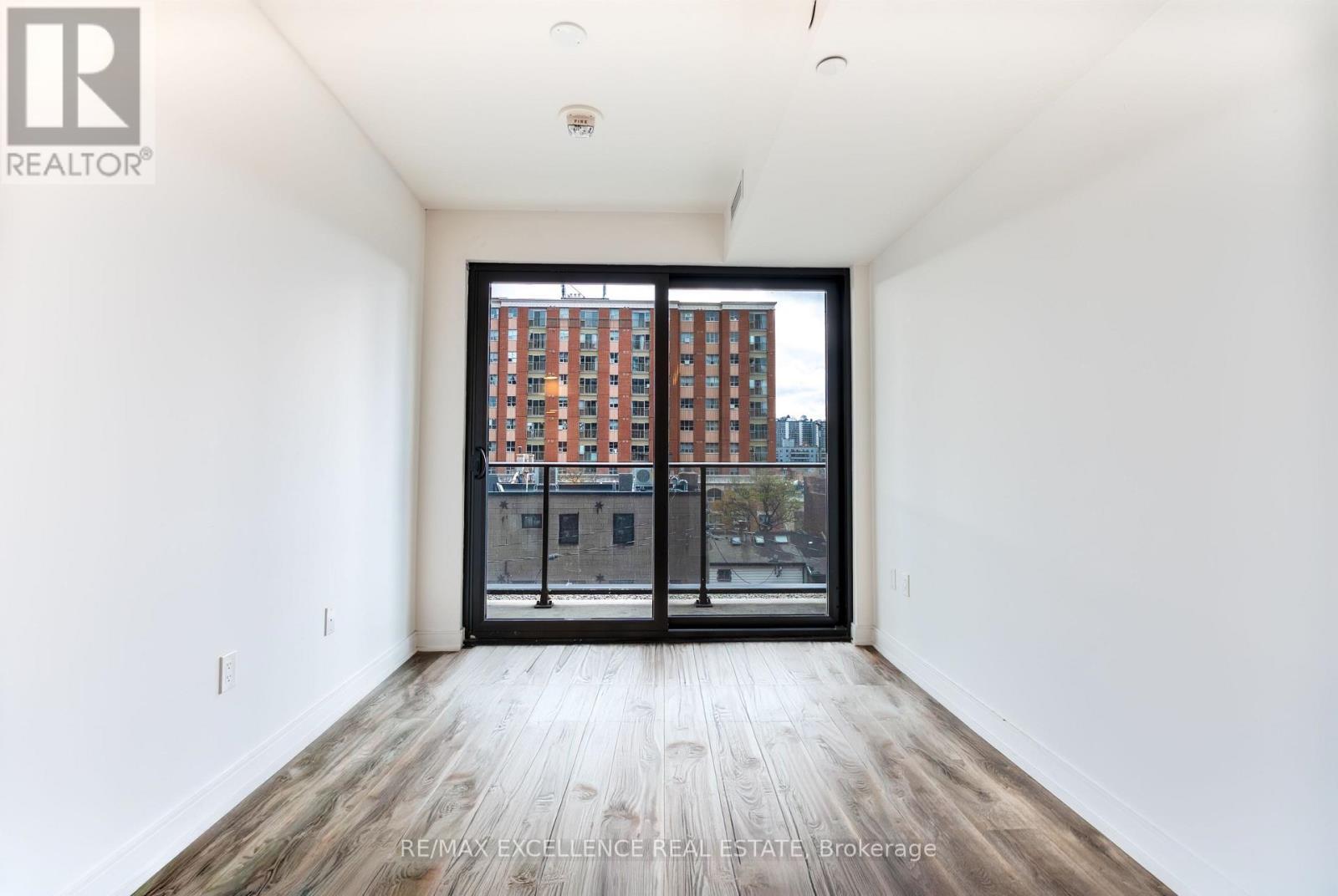 505 - 1 Jarvis Street, Hamilton, ON - Indoor Photo Showing Other Room