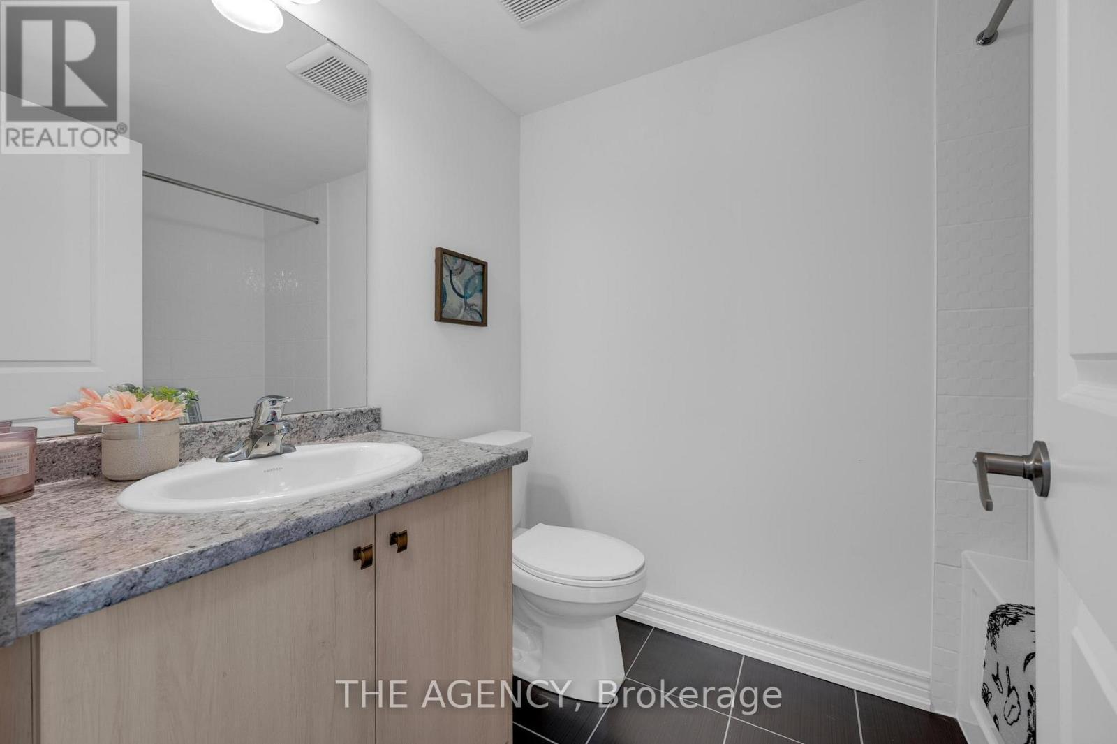 33 Bruce Boyd Drive, Markham, ON - Indoor Photo Showing Bathroom