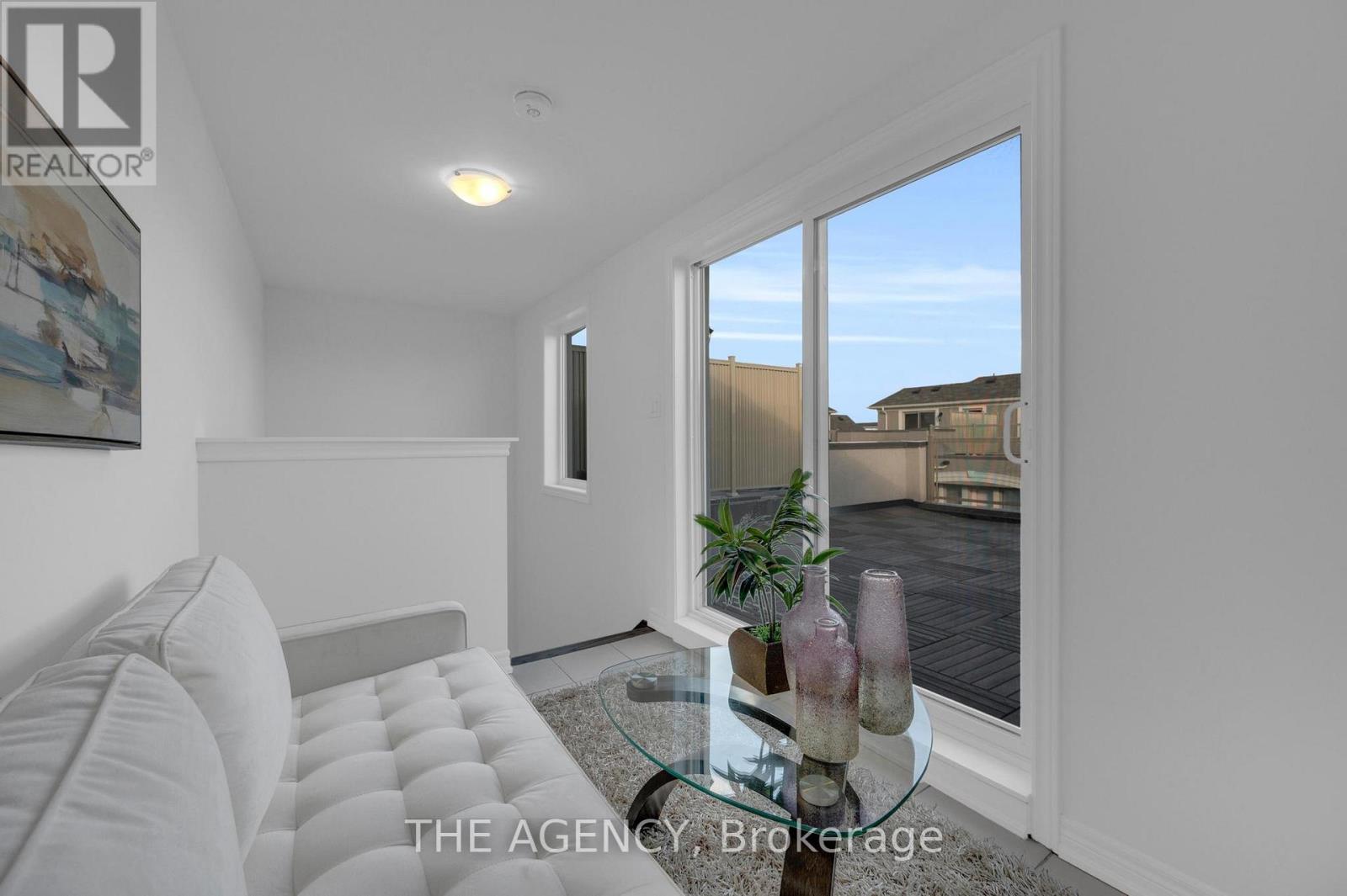 33 Bruce Boyd Drive, Markham, ON - Indoor Photo Showing Other Room