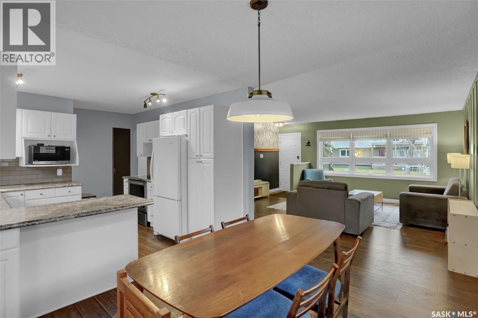 25 Haultain Crescent, Regina, SK - Indoor