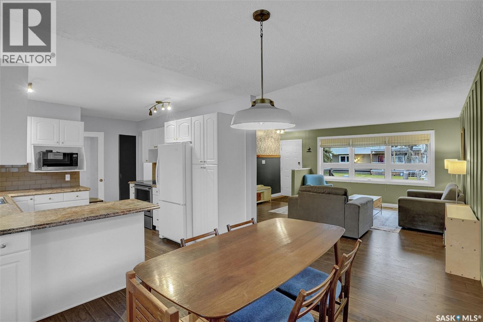 25 Haultain Crescent, Regina, SK - Indoor