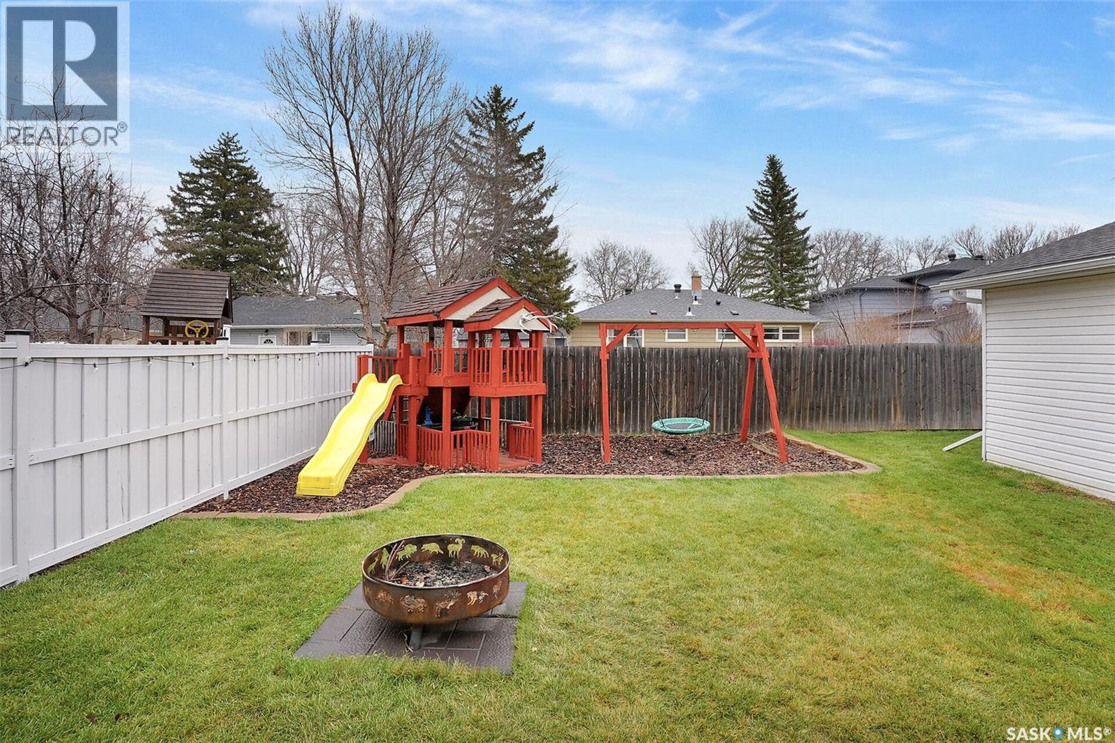25 Haultain Crescent, Regina, SK - Outdoor