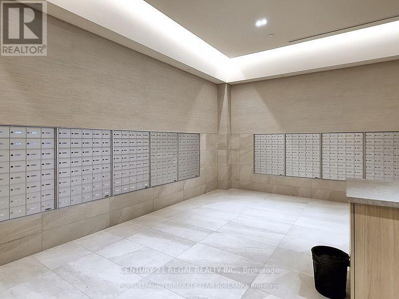 Ph 101 - 8960 Jane Street, Vaughan, ON - Indoor Photo Showing Other Room