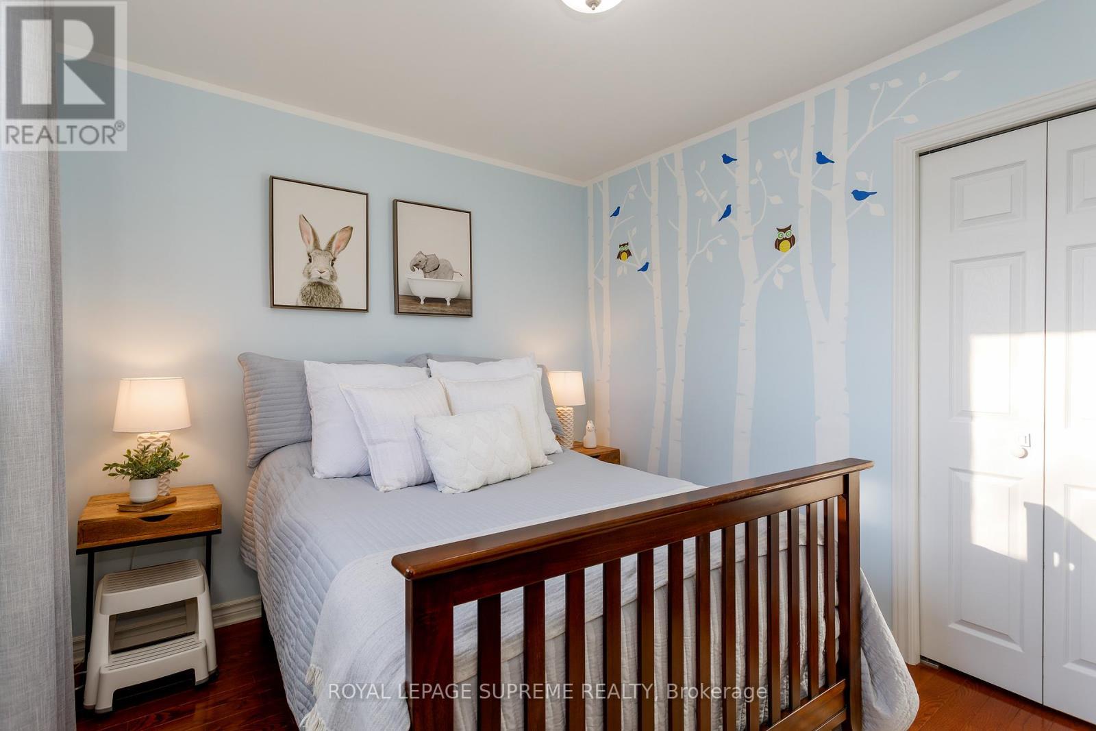 7158 Ridgeland Crescent, Mississauga, ON - Indoor Photo Showing Bedroom