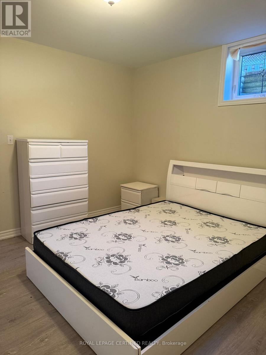 Lower Level - 11 Cantex Court E, Richmond Hill, ON