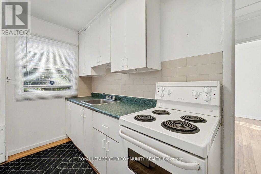 967 Merivale Road, Ottawa, ON