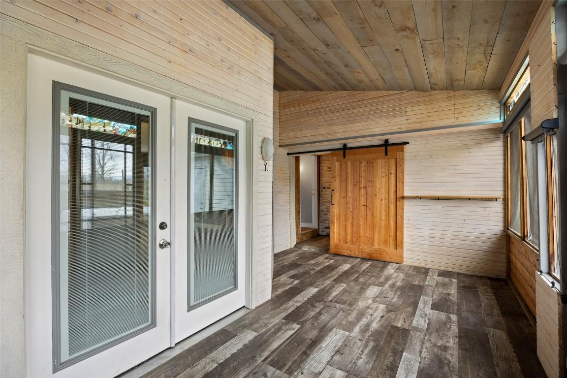 283 Beach Avenue, Kamloops, BC - Outdoor With Deck Patio Veranda With Exterior