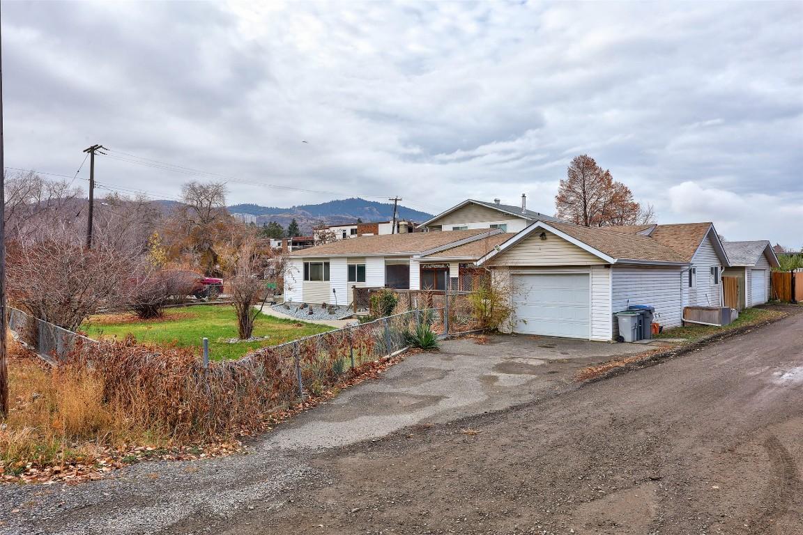 283 Beach Avenue, Kamloops, BC - Outdoor