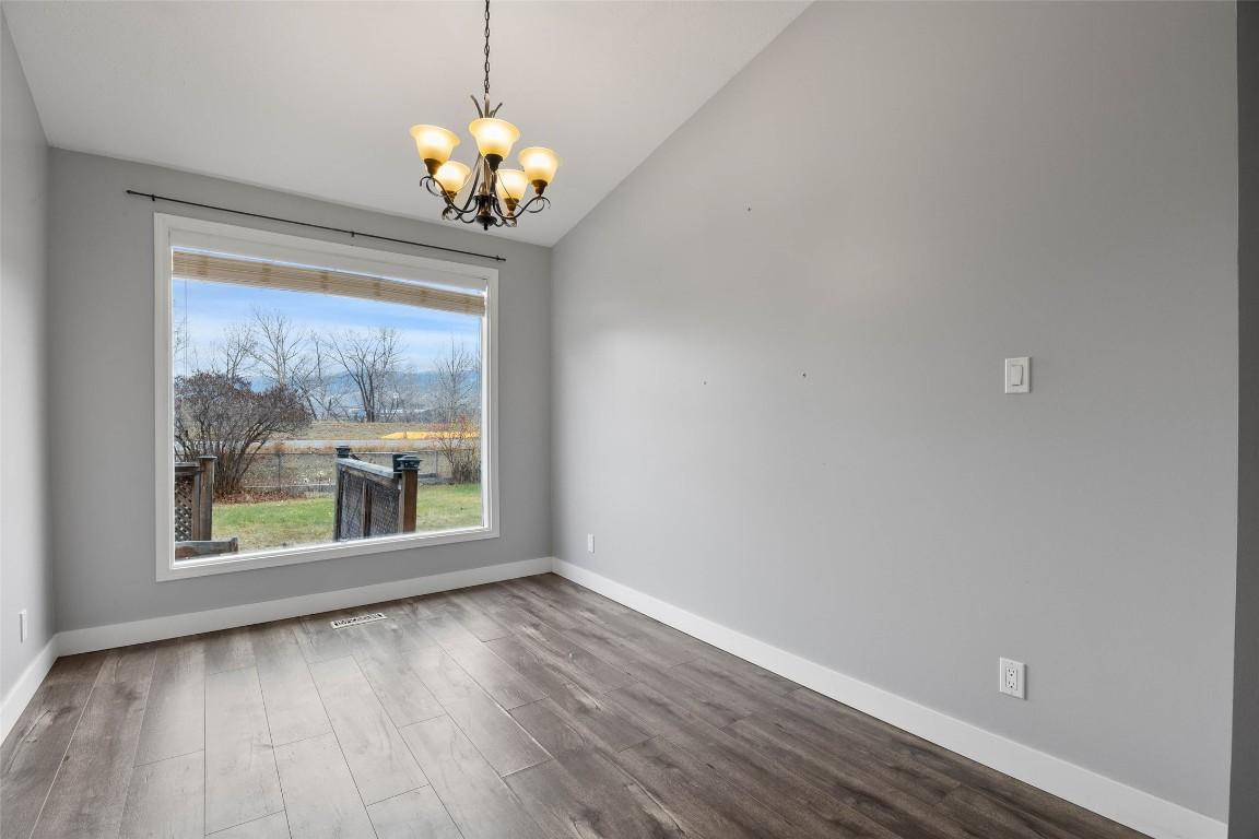 283 Beach Avenue, Kamloops, BC - Indoor Photo Showing Other Room