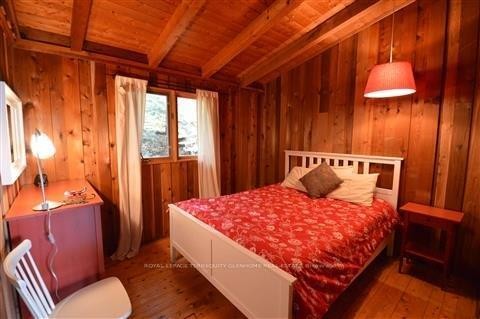 4 & 9 Fire Route 66D Lane N, Trent Lakes, ON - Indoor Photo Showing Bedroom