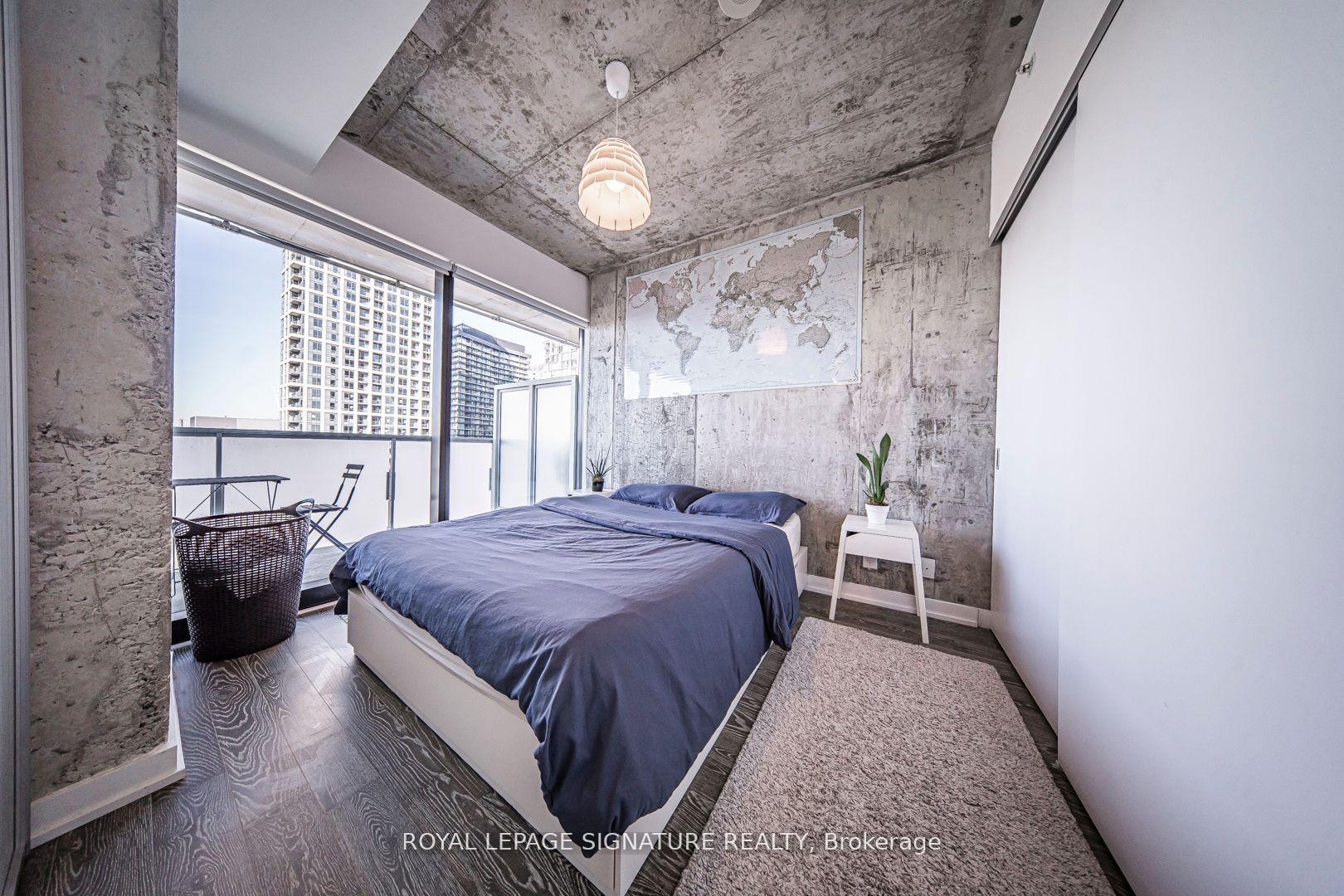 2105-11 Charlotte Street, Toronto, ON - Indoor Photo Showing Bedroom