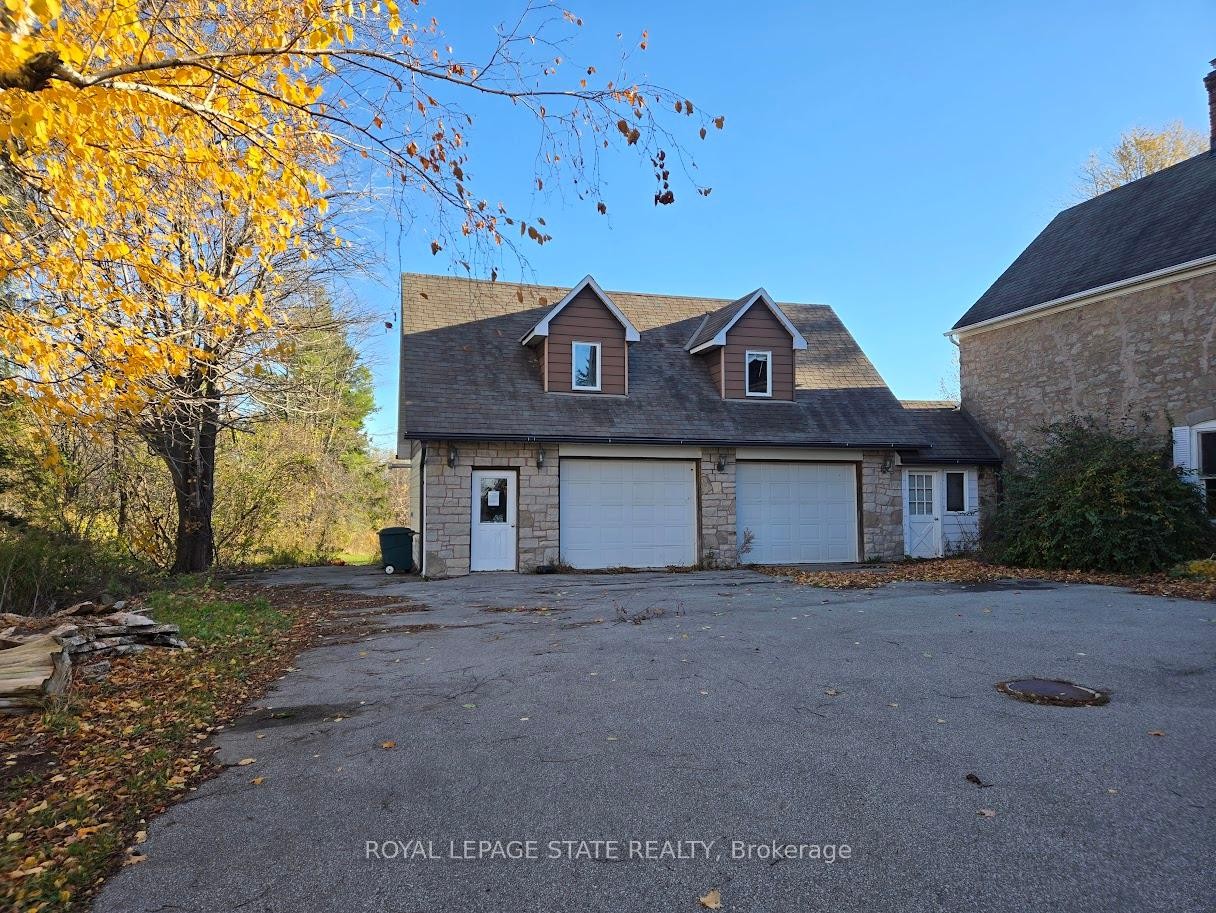 4143 Cedar Springs Road, Burlington, ON - Outdoor With Facade