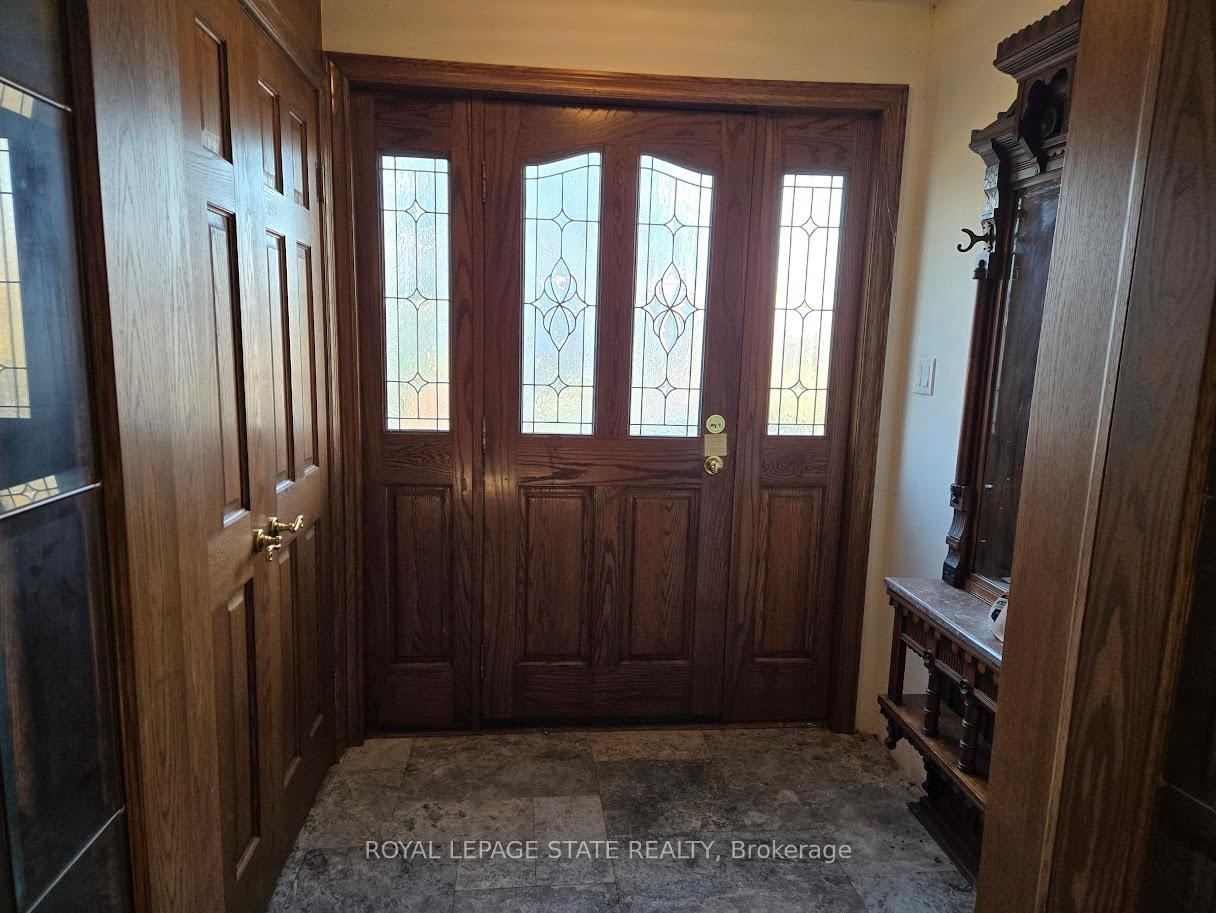 4143 Cedar Springs Road, Burlington, ON - Indoor Photo Showing Other Room