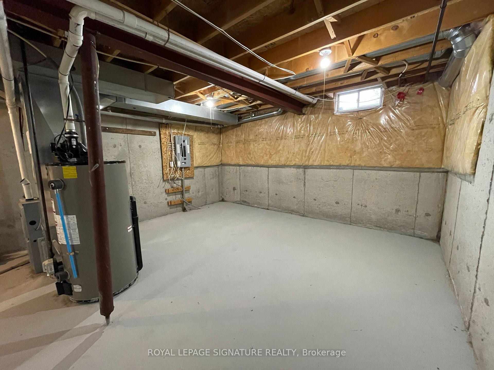 28-689 Four Winds Way, Mississauga, ON - Indoor Photo Showing Basement