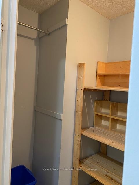 604-50 Elm Drive E, Mississauga, ON - Indoor