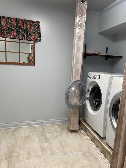 604-50 Elm Drive E, Mississauga, ON - Indoor Photo Showing Laundry Room