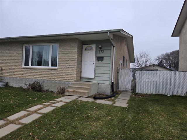 1672 Rothesay St, Winnipeg, MB