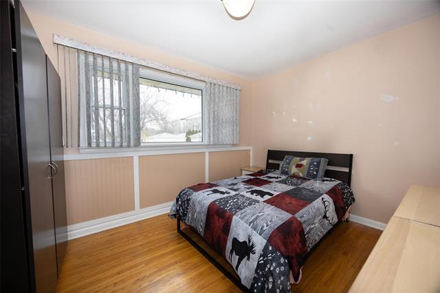 352 Devon Ave, Winnipeg, MB