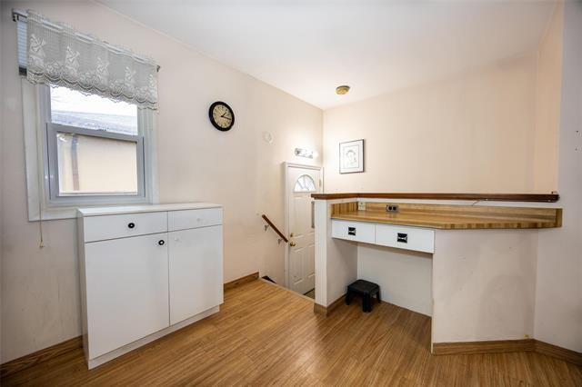 352 Devon Ave, Winnipeg, MB