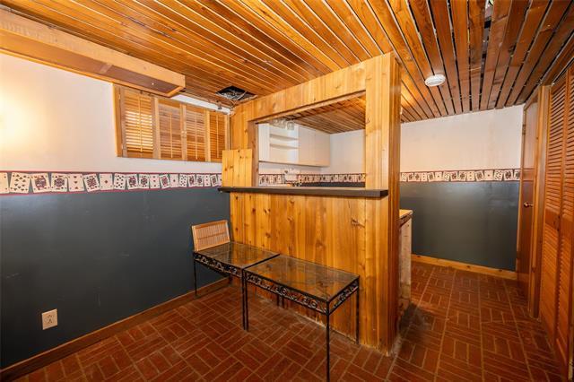 352 Devon Ave, Winnipeg, MB