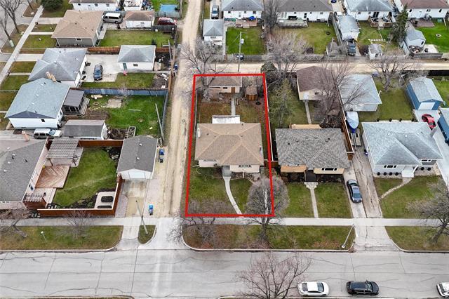 352 Devon Ave, Winnipeg, MB