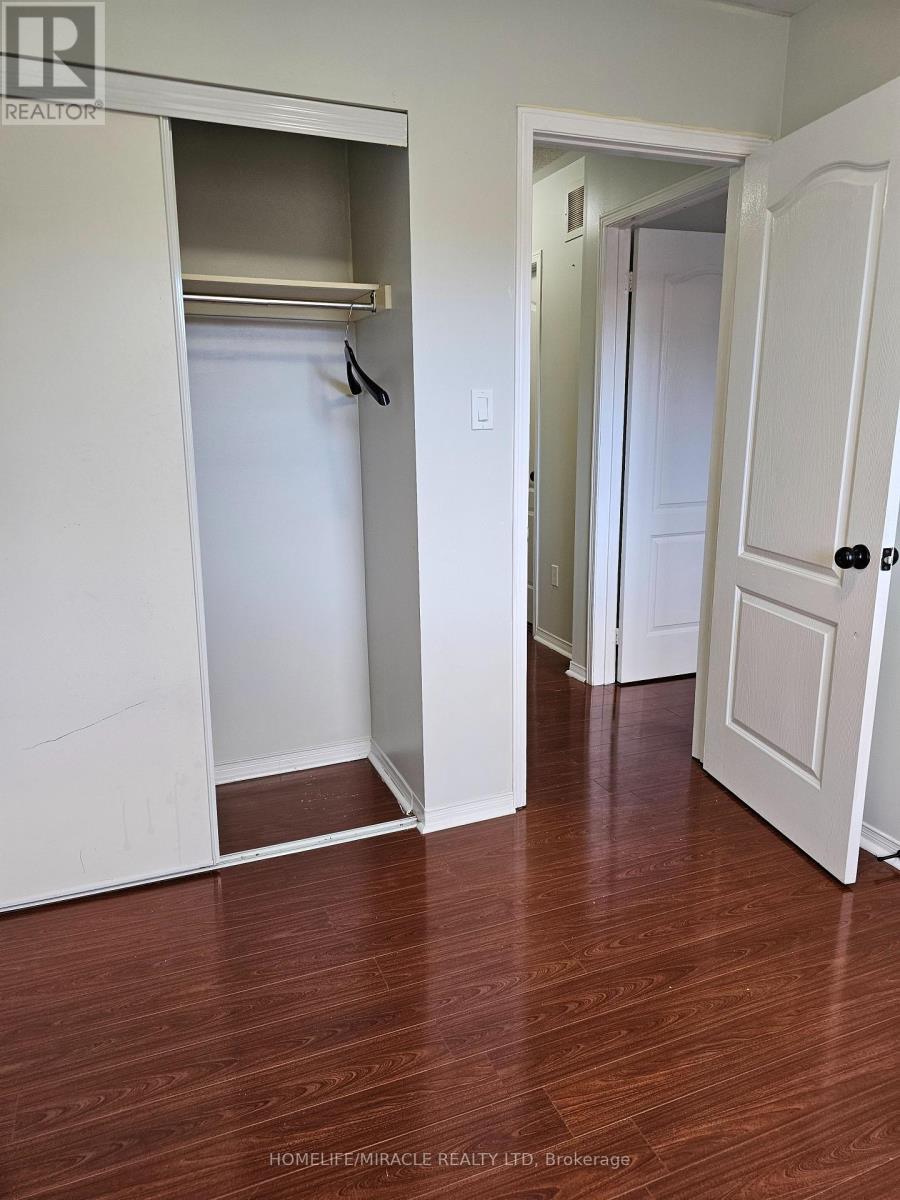 20 Whiteface Crescent, Brampton, ON - Indoor Photo Showing Other Room