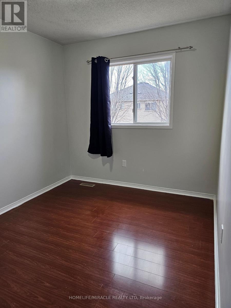 20 Whiteface Crescent, Brampton, ON - Indoor Photo Showing Other Room