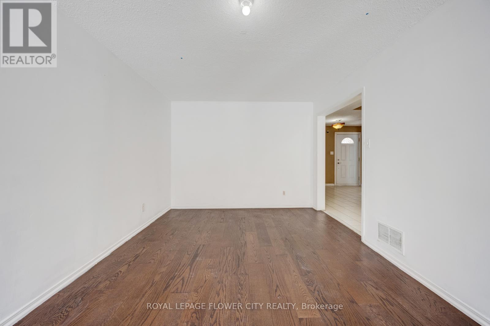 5364 Champlain Trail, Mississauga, ON - Indoor Photo Showing Other Room