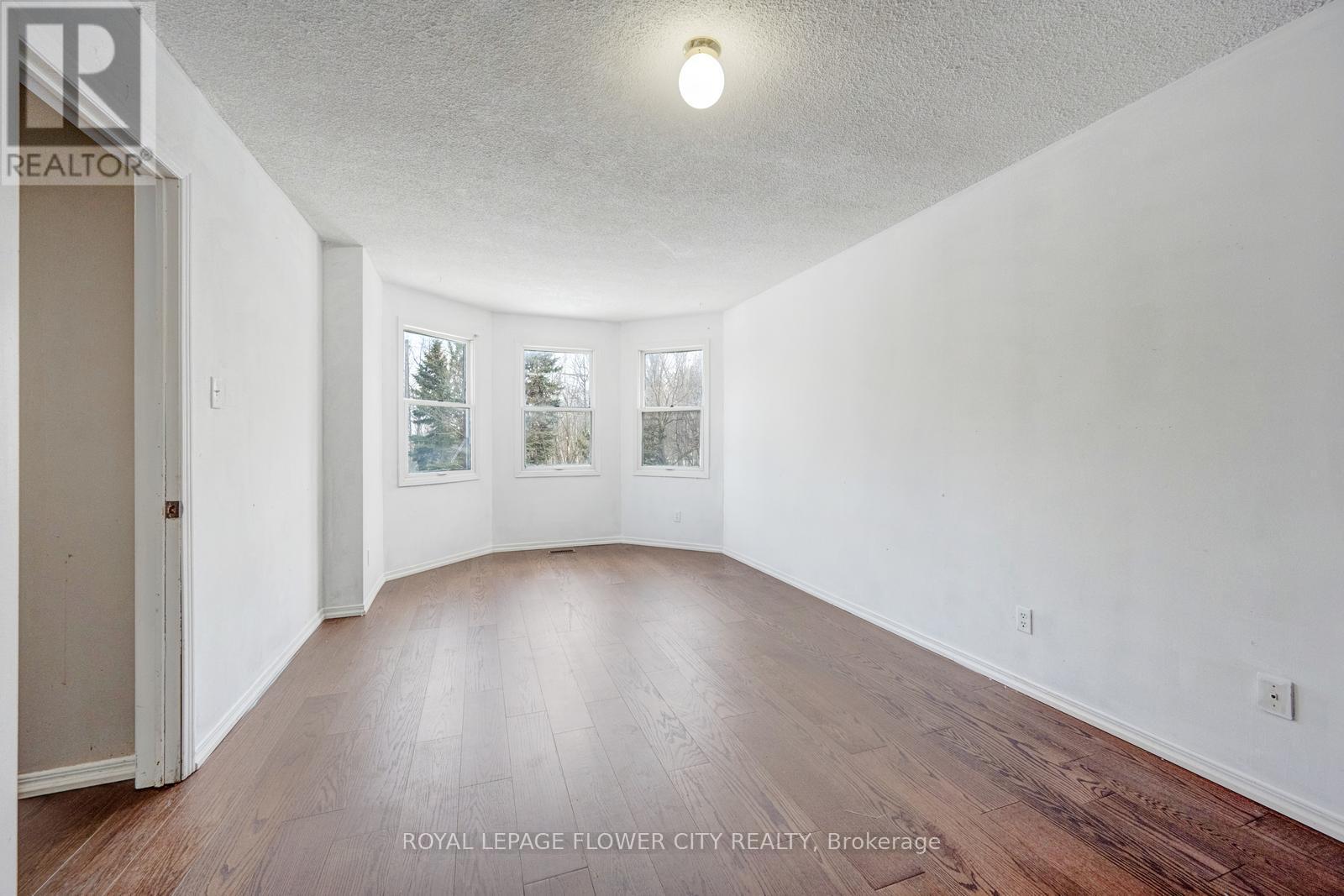 5364 Champlain Trail, Mississauga, ON - Indoor Photo Showing Other Room